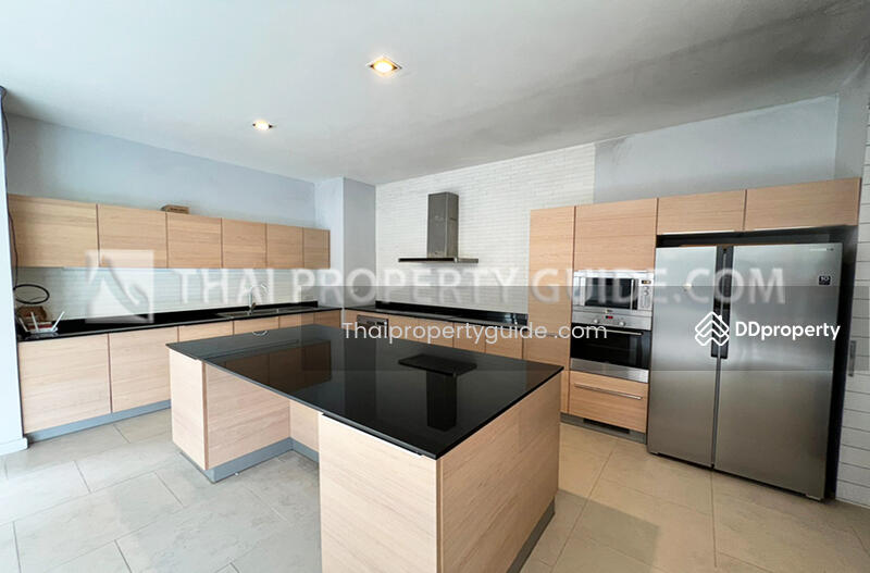 For Rent - House with Private Pool in Sukhumvit, Bangkok