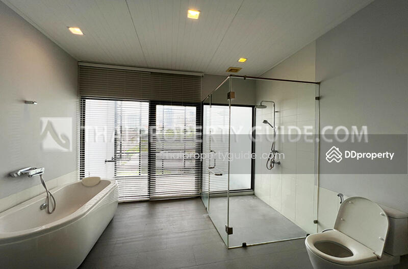 For Rent - House with Private Pool in Sukhumvit, Bangkok