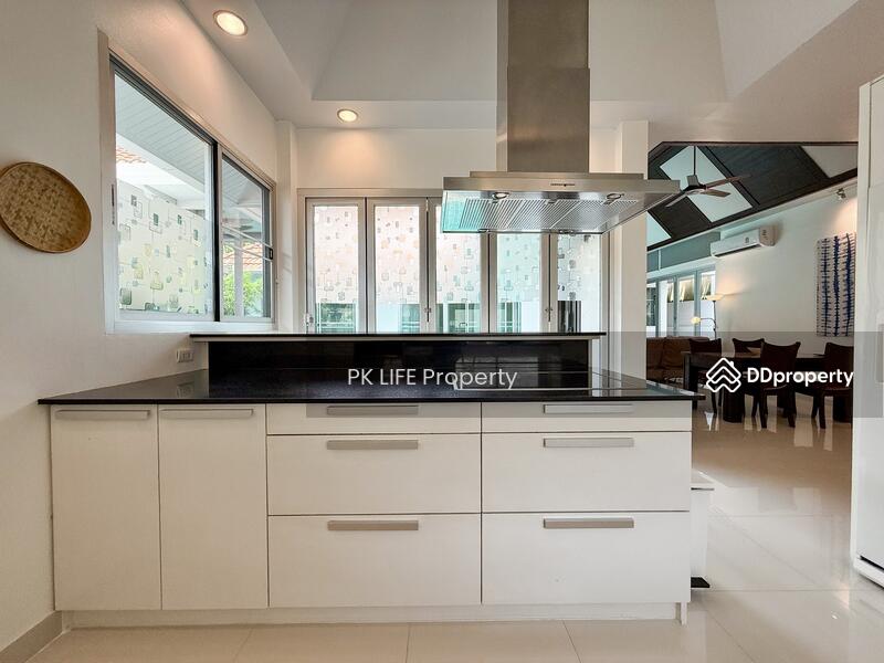 7R0110 This pool villa 3bedroom 4bathroom 85,000/month at rawai have fully furnished, Phuket, Rawai, Muang Phuket, Phuket, 3 Bedrooms, 300 sqm, Villa For Rent, by PK LIFE Property, 11484798 - DDproperty.com