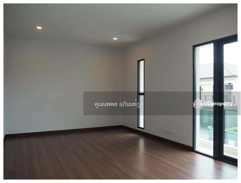 ห้อง master bedroom ขณะยังไม่ได้บิ๊วท์อิน