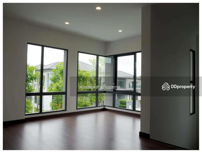 ห้อง master bedroom ขณะยังไม่ได้บิ๊วท์อิน