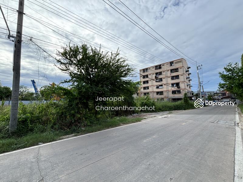 ที่ดิน 752 ตารางวา, เพชรเกษม 126, กว้าง 43 เมตร ลึก 47 เมตร, 25,000,000.- (33,200 บาท/ตารางวา)