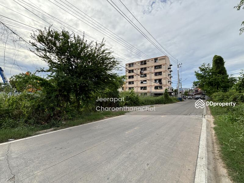 ที่ดิน 752 ตารางวา, เพชรเกษม 126, กว้าง 43 เมตร ลึก 47 เมตร, 25,000,000.- (33,200 บาท/ตารางวา)