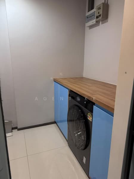 Sari by Sansiri, Bangkok, 36 Sukhumvit Road, Bang Chak, Phra Khanong, Bangkok, 1 Bedroom, 45 sqm, Condo For Rent, by Agentbkk, 11490654 - DDproperty.com