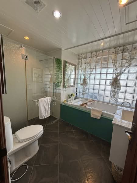 Sathorn Gardens, Bangkok, 39 South Sathorn Road, Thung Maha Mek, Sathon, Bangkok, 3 Bedrooms, 200 sqm, Condo For Sale, by Connex Property, 11491697 - DDproperty.com