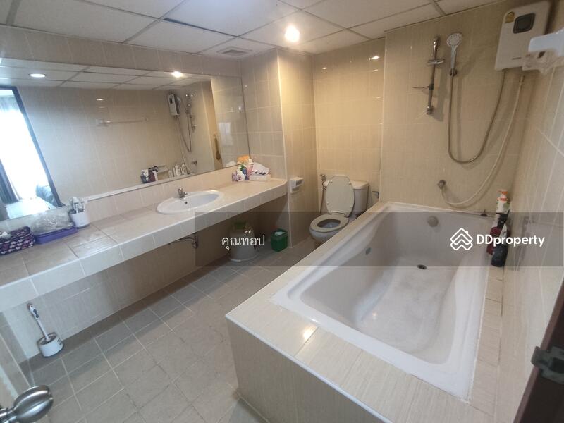 For Sale - College View Condo, Chon Buri