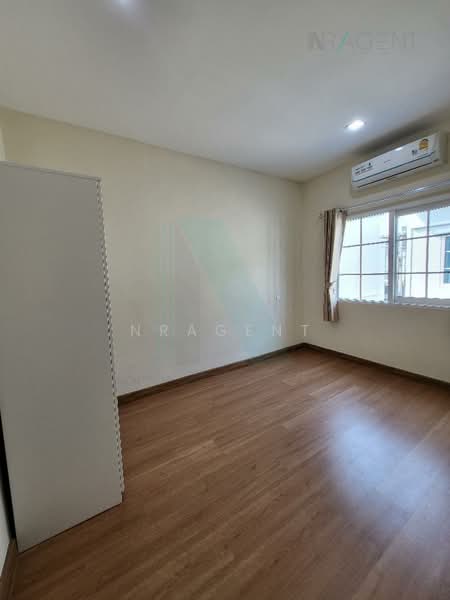 Golden Town Sukhumvit-Bearing Station, Samut Prakan, Soi Tesabansamrongtai 6, Sam Rong, Phra Pra Daeng, Samut Prakan, 4 Bedrooms, 119 sqm, Townhouse For Sale, by NRagent, 11497239 - DDproperty.com