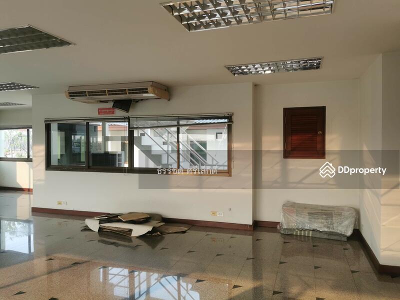 For Sale - Land for sale with office building, Khan Na Yao, Bangkok