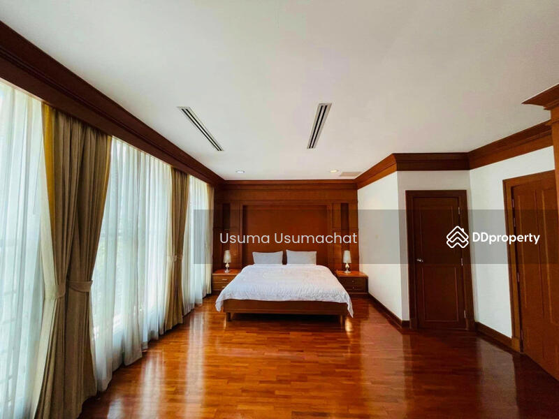 Baan Klang Krung Thonglor, Bangkok, 55 Soi Sukhumvit 55, Khlong Tan Nua, Watthana, Bangkok, 4 Bedrooms, 300 sqm, Townhouse For Rent, by Usuma Usumachat, 11502416 - DDproperty.com