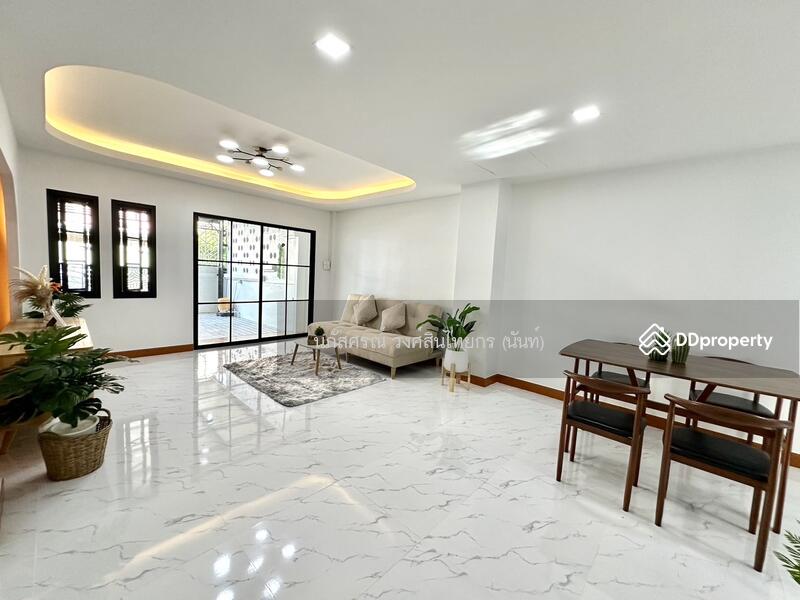 For Sale - ทาวน์เฮ้าส์ 2ชั้น ตกแต่งรีโนเวทใหม่ ถนนเมน หมู่บ้าน กรุงทอง สายไหม 33 เขตสายไหม ทำเลดี แถมเฟอร์ฯ, Bangkok