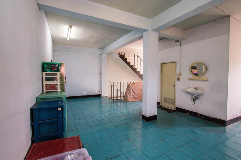 ขายอาคารพาณิชย์ 2 คูหา ติดถนนมิตรภาพ สีคิ้ว นครราชสีมา 3.5 ชั้น ที่ดิน 83.2 ตร.วา, นครราชสีมา, มิตรภาพ, ลาดบัวขาว, สีคิ้ว, นครราชสีมา, 400 ตร.ม., ตึกแถว-อาคารพาณิชย์ ขาย, โดย คุณเอ็มมี่, 11503072 - DDproperty.com