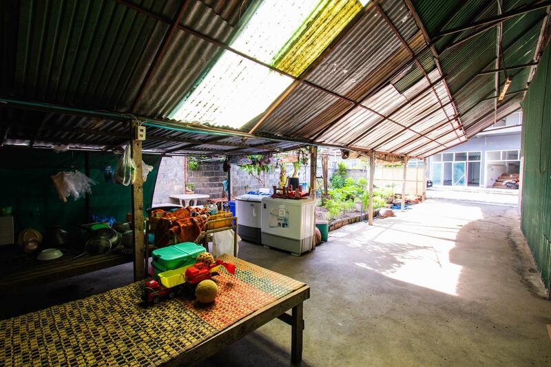 ขายอาคารพาณิชย์ 2 คูหา ติดถนนมิตรภาพ สีคิ้ว นครราชสีมา 3.5 ชั้น ที่ดิน 83.2 ตร.วา, Nakhon Ratchasima, มิตรภาพ, Lat Bua Khao, Sikhiu, Nakhon Ratchasima, , 400 sqm, Shophouse For Sale, by คุณเอ็มมี่, 11503072 - DDproperty.com