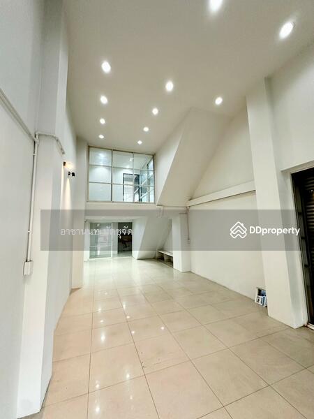 For Sale - 7/20 Building near the 4-storey commercial building next to Phaholyothin Road, Bangkok