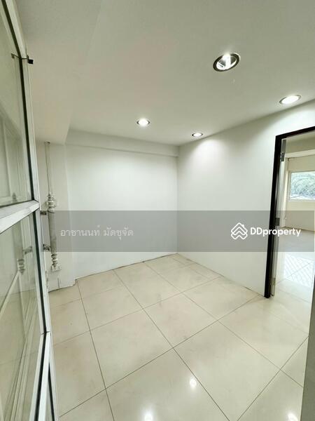 For Sale - 7/20 Building near the 4-storey commercial building next to Phaholyothin Road, Bangkok