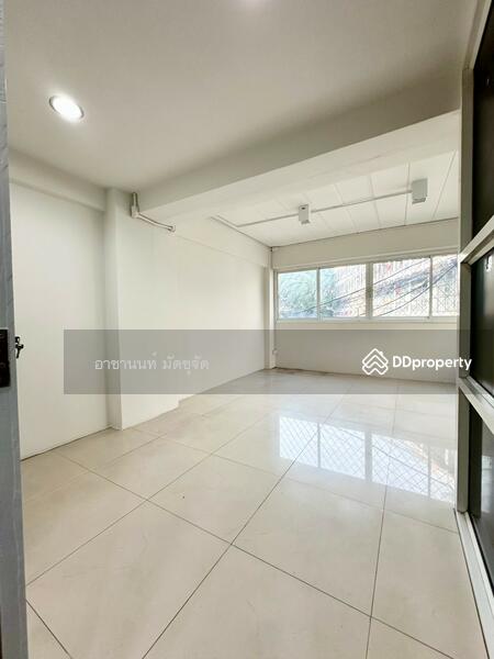 For Sale - 7/20 Building near the 4-storey commercial building next to Phaholyothin Road, Bangkok