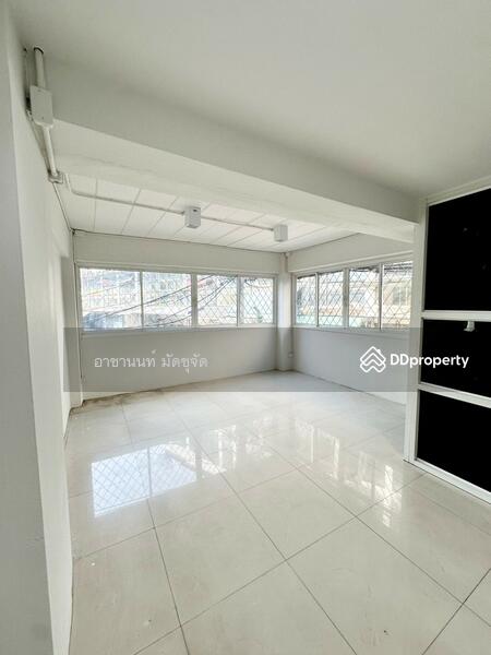For Sale - 7/20 Building near the 4-storey commercial building next to Phaholyothin Road, Bangkok