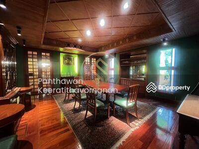 ขาย - ขายบ้านหรู Luxury house บนทำเลทองสุขุมวิท 71 ปรีดีพนมยงค์ 26 ซอยพัฒนเวศม์, กรุงเทพ