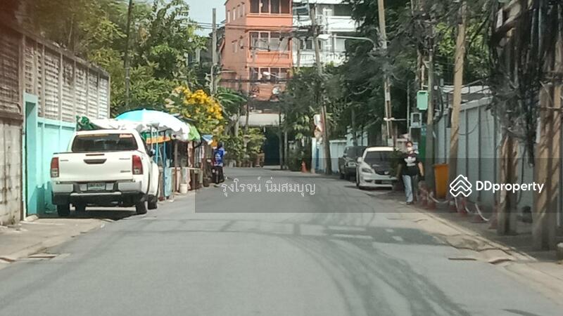 อาร์พาทเม้นท์ 8 ชั้น ซอยเจริญราษฎร์ 7 แยก 5 (ราษฎร์อุทิศ 1) แขวงบางโคล่ เขตบางคอแหลม กทม.10120, กรุงเทพ, 3927/80 เจริญราษฎร์ 7 แยก 5 (ราษฎร์อุทิศ 1), บางโคล่, บางคอแหลม, กรุงเทพ, 3,994 ตร.ม., อพาร์ทเมนท์ ขาย, โดย รุ่งโรจน์ นิ่มสมบุญ, 11509406 - DDproperty.com