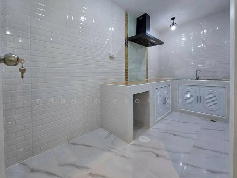 Baan Buathong 4, Nonthaburi, Ban Kluay-Sai Noi Road, Phimonrat, Bang Bua Thong, Nonthaburi, 4 Bedrooms, 72 sqm, Townhouse For Sale, by Connex Property, 11510409 - DDproperty.com