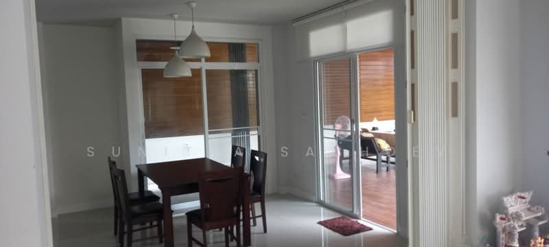 เทรนดี้ ธารา รามคำแหง, Bangkok, -, Saphan Sung, Bangkok, 3 Bedrooms, 252 sqm, Single Detached House For Rent, by Sunitra Sachdev, 11511019 - DDproperty.com