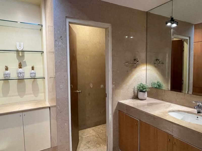 Elephant Tower, Bangkok, 3300 Phahonyothin Road, Chatuchak, Bangkok, 1 Bedroom, 72 sqm, Condo For Rent, by ปรีชา จิตต์สมนึก, 11512409 - DDproperty.com