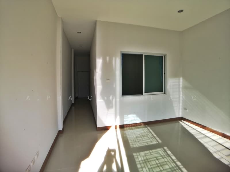 Sale Townhouse 1-ST Mooban Eastern TMB01_157_G01, Chon Buri (Pattaya), 111/116 ถนนไทยรุ่งเรือง - อาหารสยาม, Bo Win, Si Racha, Chon Buri (Pattaya), 1 Bedroom, 68 sqm, Townhouse For Sale, by วารุณี จำรูญนุรักษ์, 11513540 - DDproperty.com
