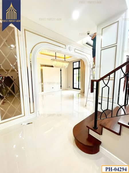 The Palazzo Pinklao : เดอะ พาลาซโซ่ ปิ่นเกล้า, กรุงเทพ, 55 ถ.บรมราชชนนี, ศาลาธรรมสพน์, ทวีวัฒนา, กรุงเทพ, 403 ตร.ม., บ้านเดี่ยว ขาย, โดย ปภัชญา ธนัตถ์ภรณ์, 11514972 - DDproperty.com