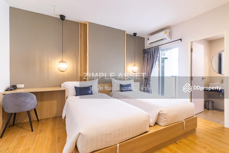 Superior Room Twin Bed 1,100 baht/night