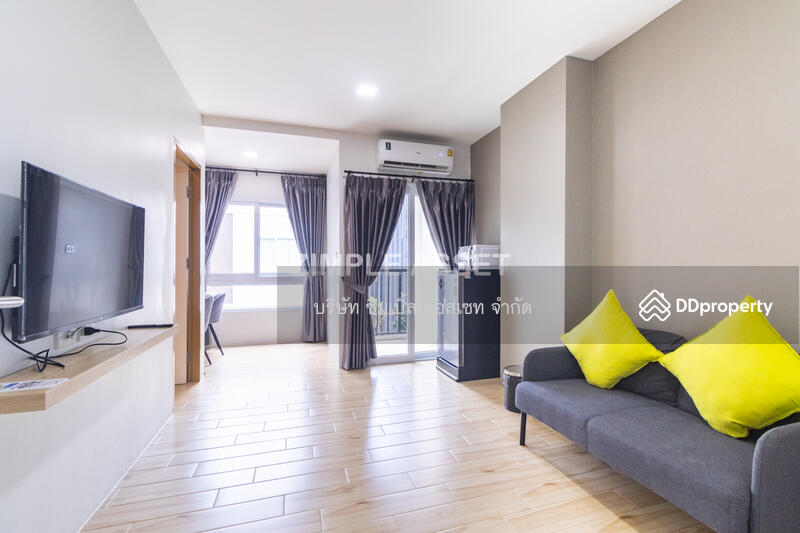 Deluxe Room type A 1,300 baht/night