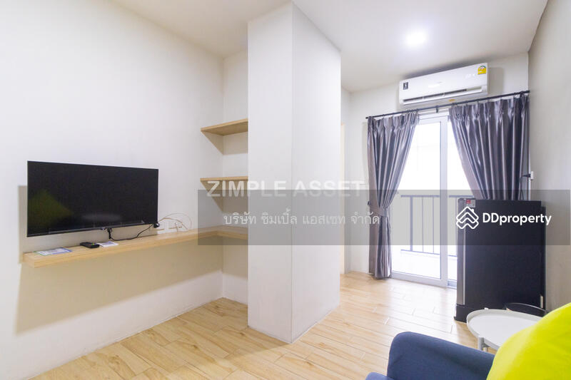 Deluxe Room type B 1,300 baht/night