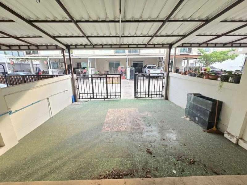 ให้เช่าทาวน์โฮม ม.เดอะเซ็นทรัลไลฟ์ สวนเสือ ศรีราชา, Chon Buri (Pattaya), Surasak, Si Racha, Chon Buri (Pattaya), 2 Bedrooms, 60 sqm, Townhouse For Rent, by Dusit Saengfa, 11518406 - DDproperty.com