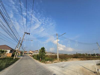 ขาย - ขายที่ดินลาดบัวขาวโคราช วิวเขายายเที่ยง ห่างจาก 7-Eleven เพียง 3 กิโลเมตร, นครราชสีมา