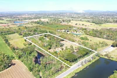 ขาย - ขายที่ดินเขาใหญ่ (ไร่แม่กระต่ายน้อย) แถมบ้านหลังเล็ก 8 หลัง ใกล้ถนนหลัก4เลนเส้น 2235 เพียง 3 กม., นครราชสีมา