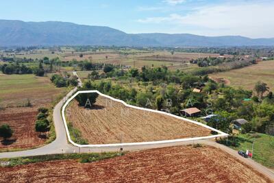 ขาย - ขายที่ดินเขาใหญ่ เขาใหญ่ปากช่อง ติดถนนลาดยาง ใกล้7-Eleven เพียง 3 กม., นครราชสีมา