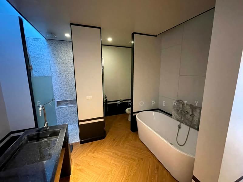 2R0572 This pool villa 2 bedroom 2 bathroom 80,000/month at Cherngtalay (available on April 2025), ภูเก็ต, เชิงทะเล, ถลาง, ภูเก็ต, 250 ตร.ม., วิลล่า ให้เช่า, โดย PK LIFE Property, 11519517 - DDproperty.com