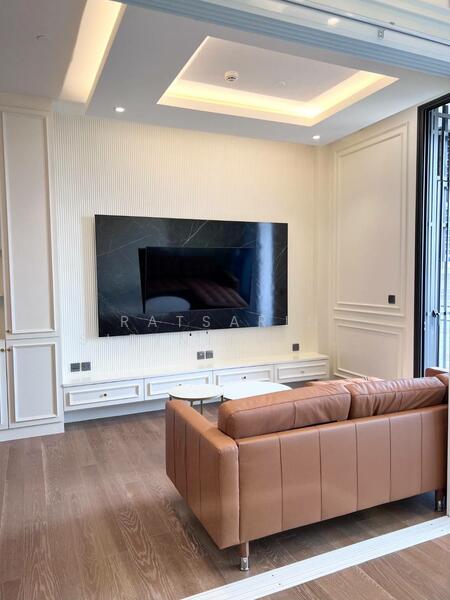 Muniq Langsuan, Bangkok, Soi Tonson, Lumphini, Pathum Wan, Bangkok, 1 Bedroom, 55 sqm, Condo For Rent, by Ratsarin Sirinipaspong, 11520557 - DDproperty.com