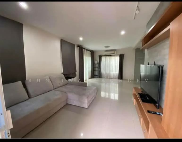 Passorn Prestiege Luxe Pattanakarn : ภัสสร เพรสทีจ ลุกซ์ พัฒนาการ, กรุงเทพ, ถนนพัฒนาการ, สวนหลวง, กรุงเทพ, 135 ตร.ม., บ้านเดี่ยว ให้เช่า, โดย Sunitra Sachdev, 11521474 - DDproperty.com