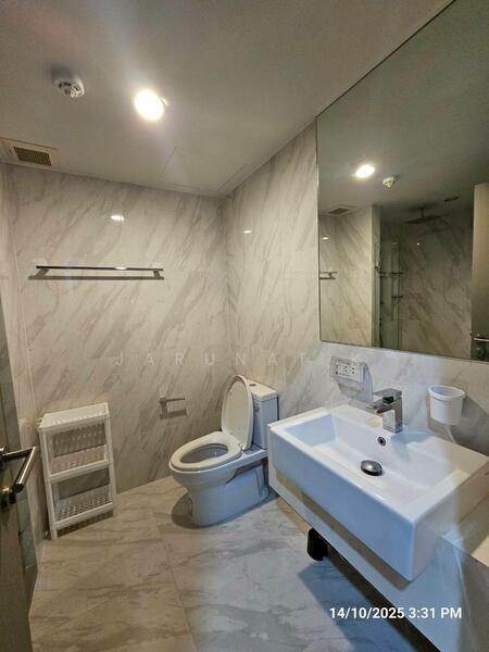 ให้เช่า - IDEO Mobi Sukhumvit 40 : ไอดีโอ โมบิ สุขุมวิท 40, กรุงเทพ