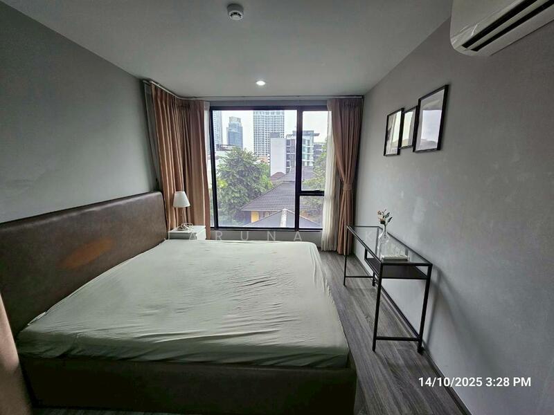 ให้เช่า - IDEO Mobi Sukhumvit 40 : ไอดีโอ โมบิ สุขุมวิท 40, กรุงเทพ