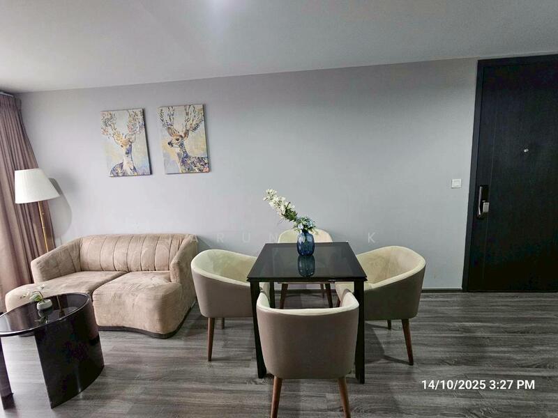 ให้เช่า - IDEO Mobi Sukhumvit 40 : ไอดีโอ โมบิ สุขุมวิท 40, กรุงเทพ