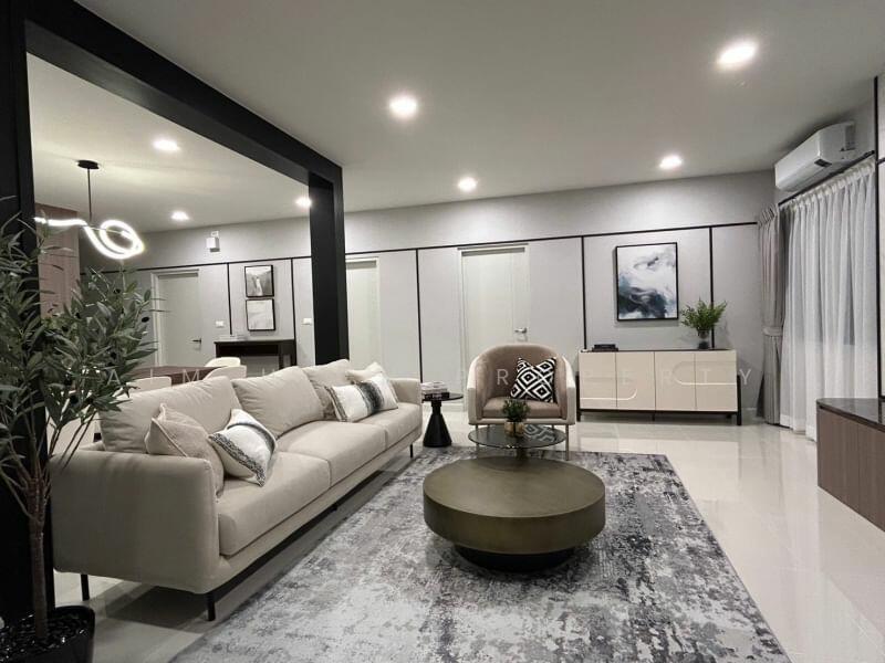 Centro Bangna, Samut Prakan, 111 Soi 3, Bang Kaeo, Bang Plee, Samut Prakan, 3 Bedrooms, 303 sqm, Single Detached House For Rent, by Aim High Property, 11521662 - DDproperty.com