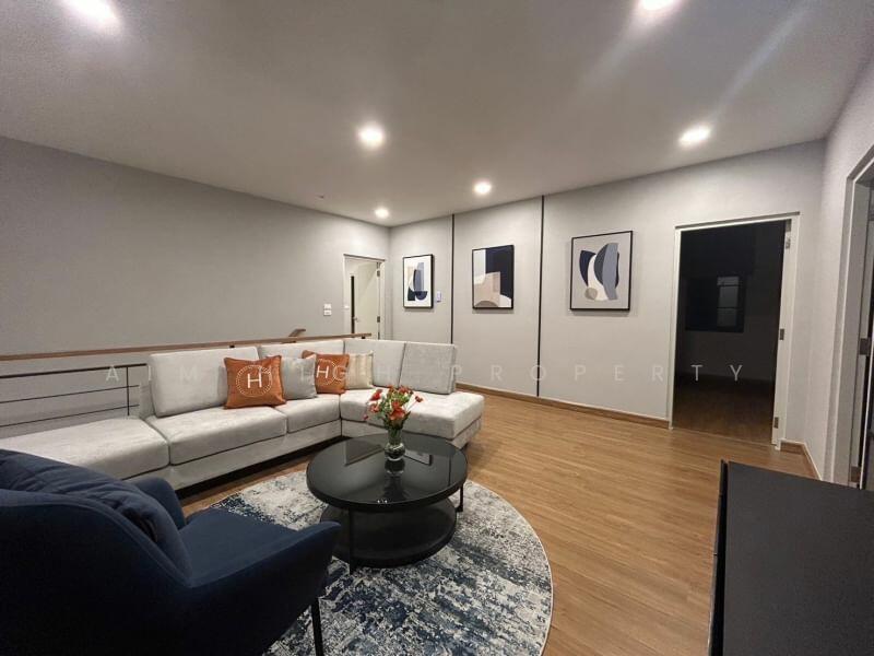 Centro Bangna, Samut Prakan, 111 Soi 3, Bang Kaeo, Bang Plee, Samut Prakan, 3 Bedrooms, 303 sqm, Single Detached House For Rent, by Aim High Property, 11521662 - DDproperty.com
