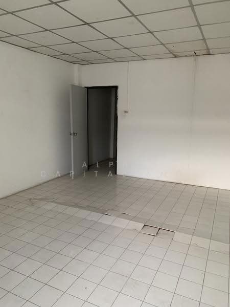 2-storey townhouse, Soi Luean Anusorn Rat Uthit T.Hat Yai, A.Hat Yai, SONGKHLA L4_1_0449_G01, Songkhla, 161 ราษฎร์อุทิศ, Hat-Yai, Hat Yai, Songkhla, 1 Bedroom, 120 sqm, Townhouse For Sale, by วารุณี จำรูญนุรักษ์, 11521979 - DDproperty.com