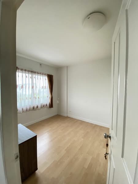 Townplus On Nut, Bangkok, On Nut - Ladkrabang Road, Lat Krabang, Lat Krabang, Bangkok, 3 Bedrooms, 157 sqm, Townhouse For Sale, by ณัฐวิชย์ จุลพันธ์, 11522455 - DDproperty.com