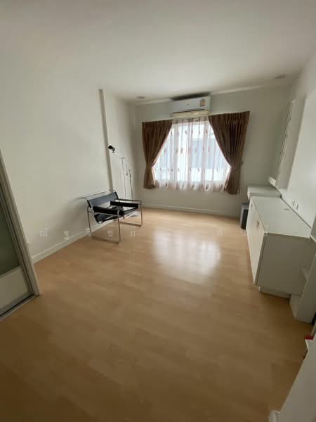 Townplus On Nut, Bangkok, On Nut - Ladkrabang Road, Lat Krabang, Lat Krabang, Bangkok, 3 Bedrooms, 157 sqm, Townhouse For Sale, by ณัฐวิชย์ จุลพันธ์, 11522455 - DDproperty.com