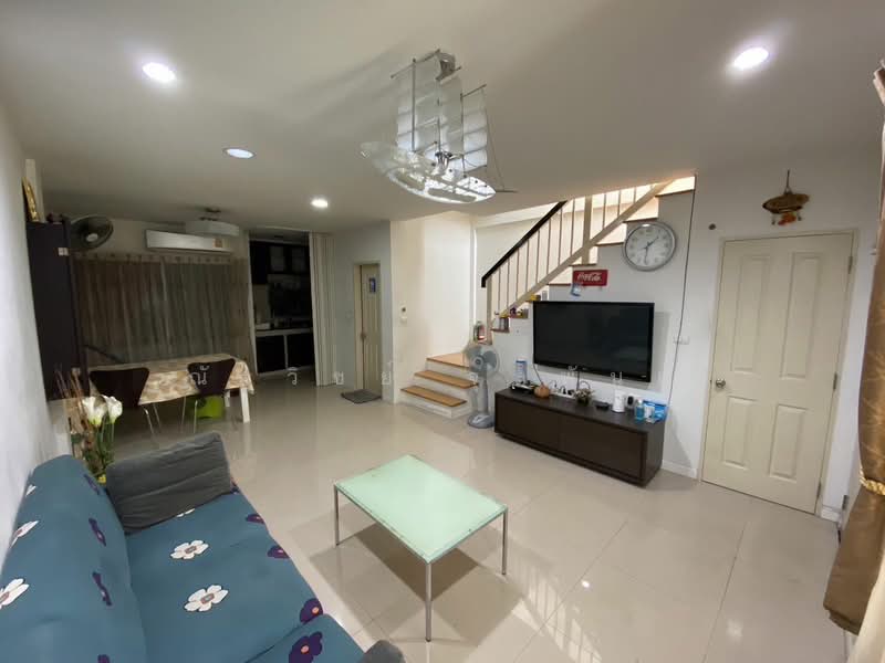 Townplus On Nut, Bangkok, On Nut - Ladkrabang Road, Lat Krabang, Lat Krabang, Bangkok, 3 Bedrooms, 157 sqm, Townhouse For Sale, by ณัฐวิชย์ จุลพันธ์, 11522455 - DDproperty.com