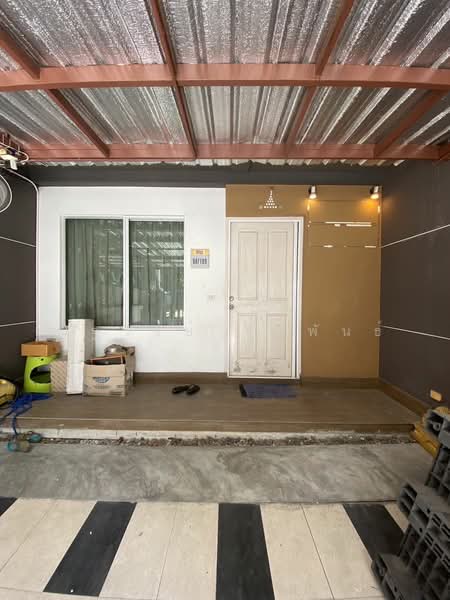 Townplus On Nut, Bangkok, On Nut - Ladkrabang Road, Lat Krabang, Lat Krabang, Bangkok, 3 Bedrooms, 157 sqm, Townhouse For Sale, by ณัฐวิชย์ จุลพันธ์, 11522455 - DDproperty.com