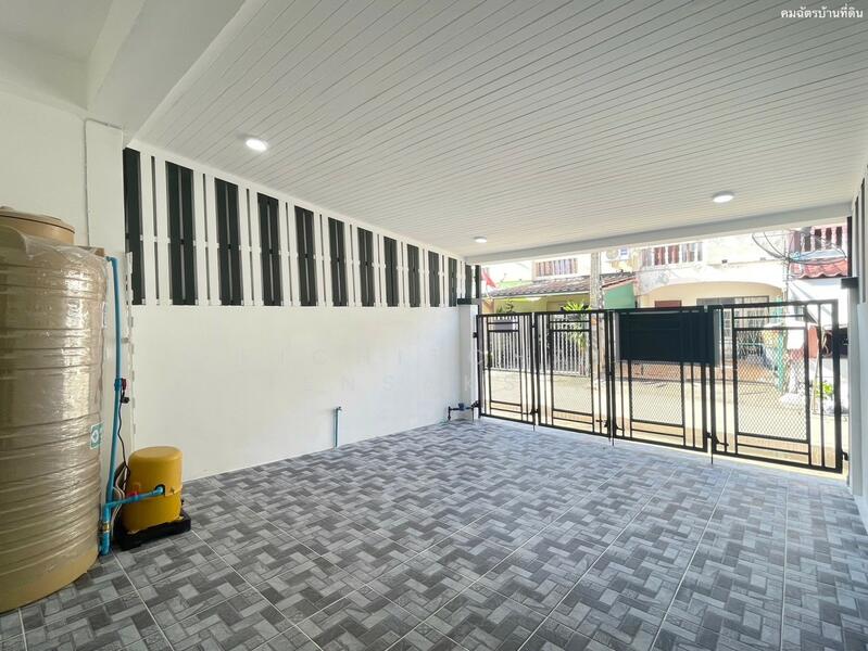 ทาว์นเฮ้าส์ 2 ชั้น เทพกุญชร 37 ต.คลองหนึ่ง อ.คลองหลวง ปทุมธานี, ปทุมธานี, คลองหนึ่ง, คลองหลวง, ปทุมธานี, 72 ตร.ม., ทาวน์เฮ้าส์ ขาย, โดย Pichitchai Kaensaksiri, 11523409 - DDproperty.com