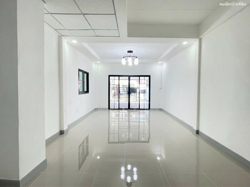 ทาว์นเฮ้าส์ 2 ชั้น เทพกุญชร 37 ต.คลองหนึ่ง อ.คลองหลวง ปทุมธานี, ปทุมธานี, คลองหนึ่ง, คลองหลวง, ปทุมธานี, 72 ตร.ม., ทาวน์เฮ้าส์ ขาย, โดย Pichitchai Kaensaksiri, 11523409 - DDproperty.com