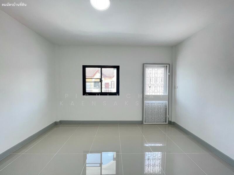 ทาว์นเฮ้าส์ 2 ชั้น เทพกุญชร 37 ต.คลองหนึ่ง อ.คลองหลวง ปทุมธานี, ปทุมธานี, คลองหนึ่ง, คลองหลวง, ปทุมธานี, 72 ตร.ม., ทาวน์เฮ้าส์ ขาย, โดย Pichitchai Kaensaksiri, 11523409 - DDproperty.com